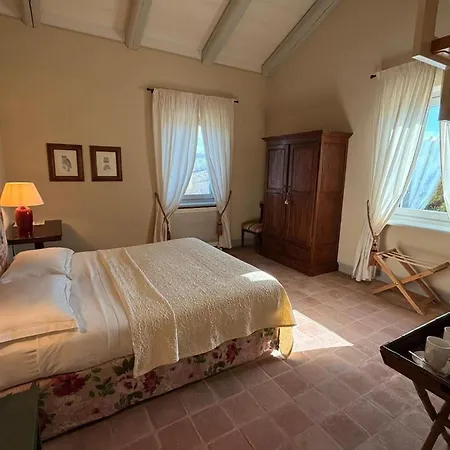 Hotel Relais Dei Poderi Einaudi
