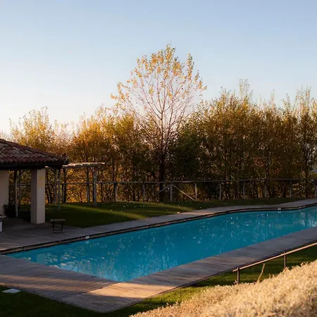Relais Dei Poderi Einaudi فندق دولياني